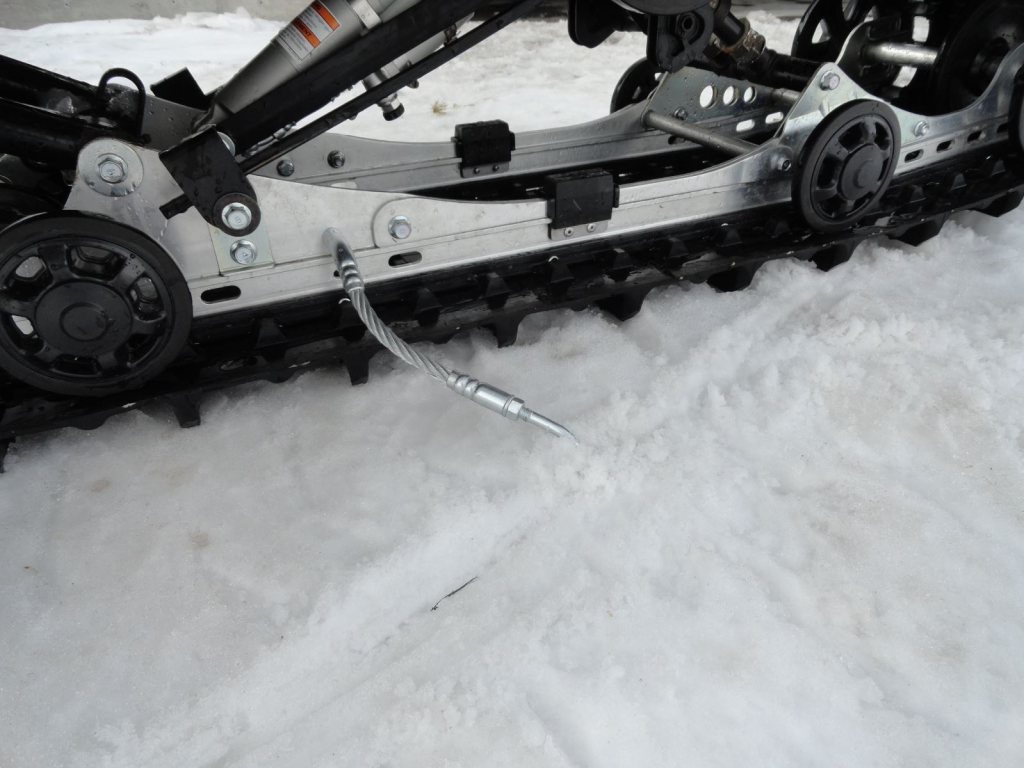 10-best-snowmobile-ice-scratchers-to-buy-trripyo