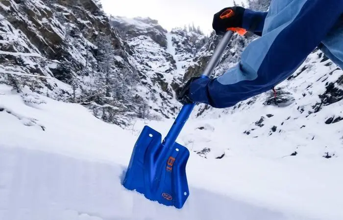 Avalanche Shovel