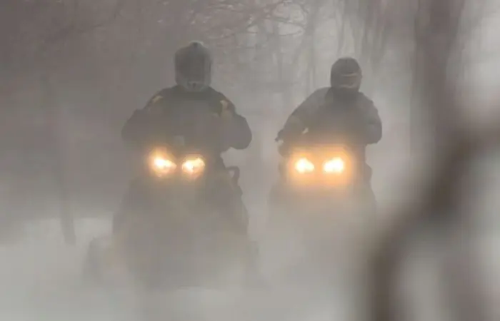 Why Use Snowmobile Signal Lights?